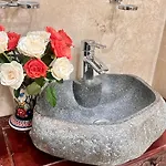 Wind Rose Luxury & Spa- With Private Sauna, Gym, Jacuzzi Gdaňsk