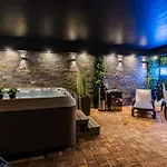 Aparthotel Wind Rose Luxury & Spa- With Private Sauna, Gym, Jacuzzi 4*