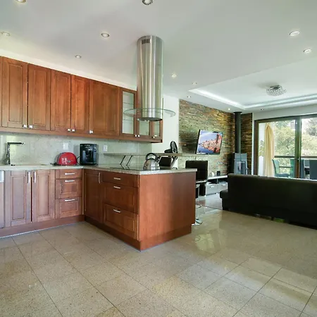 Wind Rose Luxury & Spa- With Private Sauna, Gym, Jacuzzi 4* Gdansk